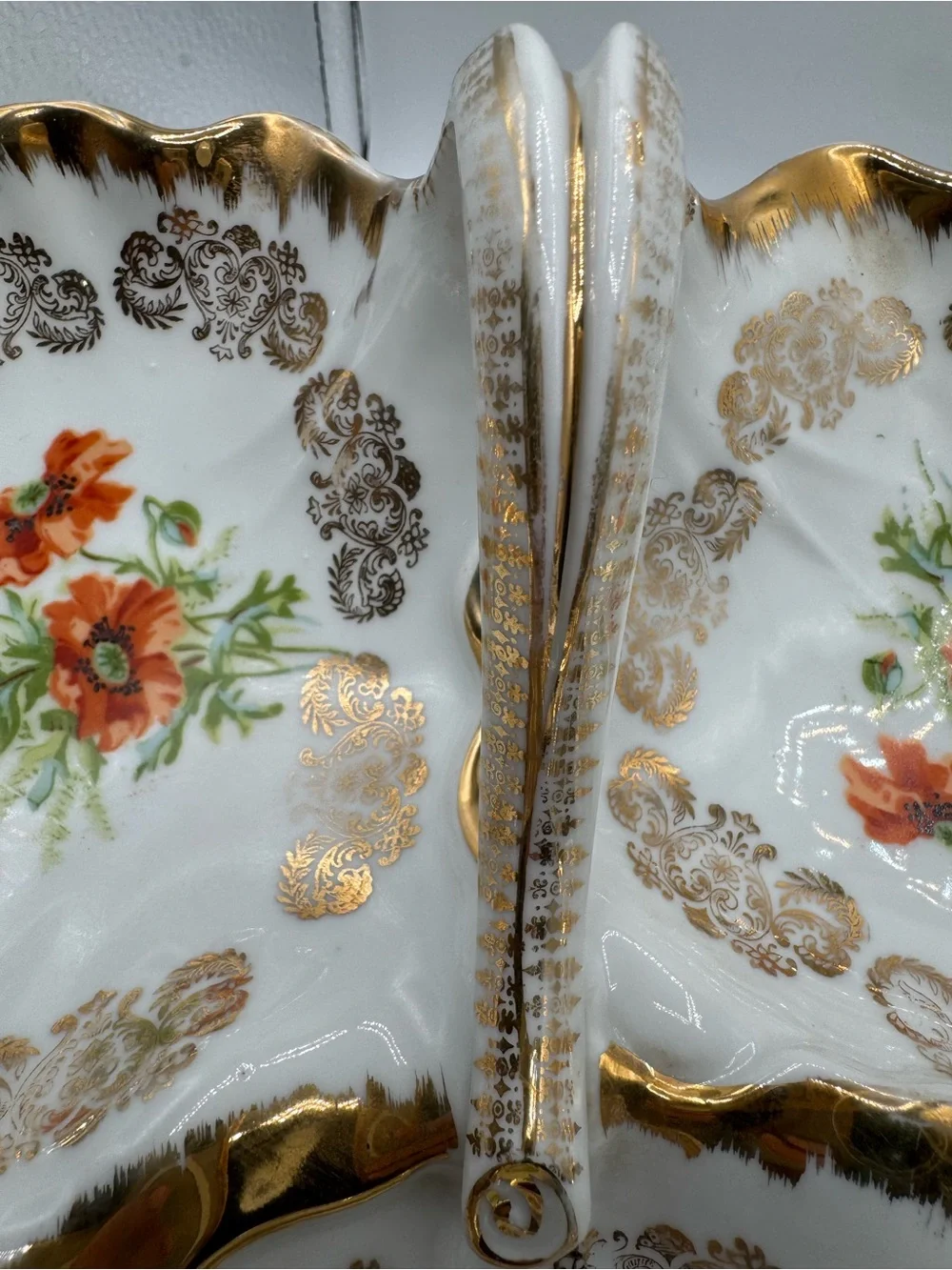 Victoria Carlsbad Divided Serving Dish Handle orange flowers Gold Trim scalloped